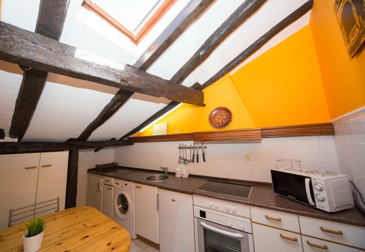 La Casa Roja De Saioa Lägenhet Lekeitio Exteriör bild
